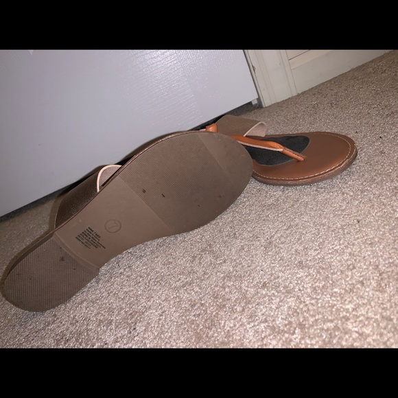 Sandals - Picture 3 of 3